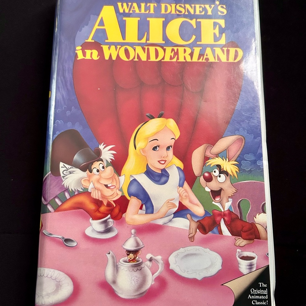 Walt Disney's Alice in Wonderland VHS Black Diamond edition